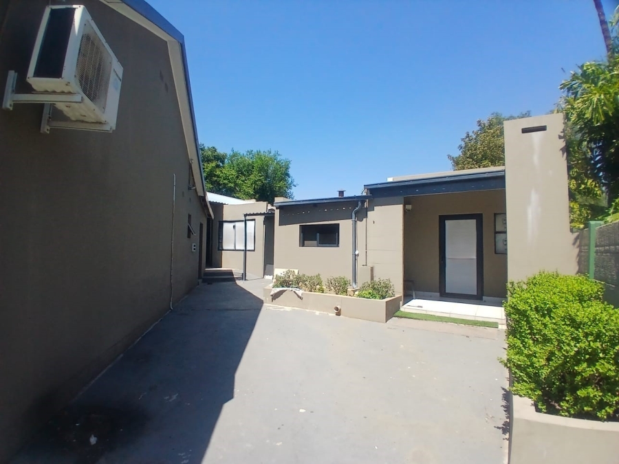 Commercial Property for Sale in Bodorp North West
